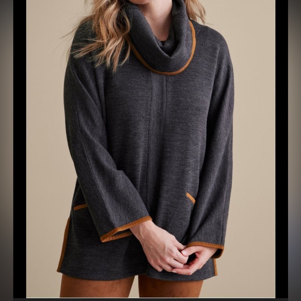 Soft Surroundings Hanna Cowl Neck Tunic Size M Wool Blend Grey Faux Suede Trim